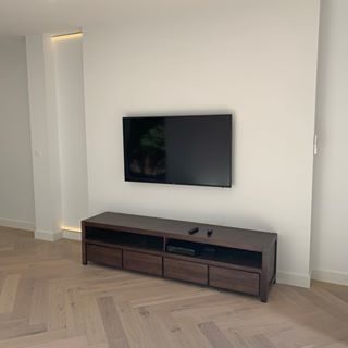This nice little project has been completed for @manke_roos in Essendon. This renovation of the kitchen, butlers pantry, living and ensuite required us to install LED down lights, island bench pendant lights, USB power points and LED strip lighting. Vertical timber slats are to be installed in front of the two LED strips to the left of the wall mounted TV.